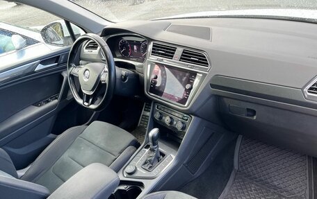 Volkswagen Tiguan II, 2018 год, 2 329 000 рублей, 6 фотография