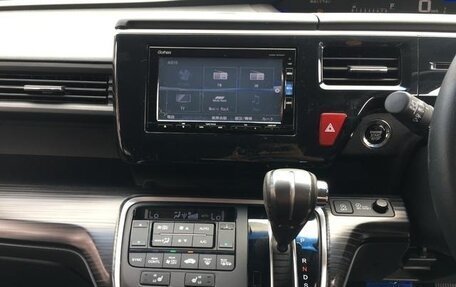 Honda Stepwgn IV, 2016 год, 1 480 000 рублей, 25 фотография