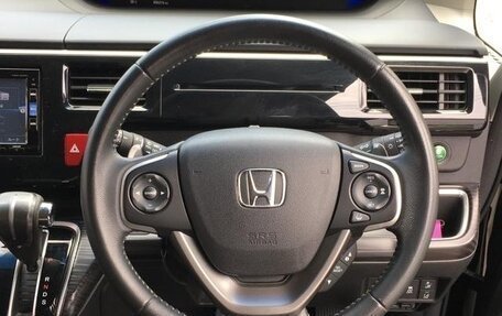 Honda Stepwgn IV, 2016 год, 1 480 000 рублей, 26 фотография