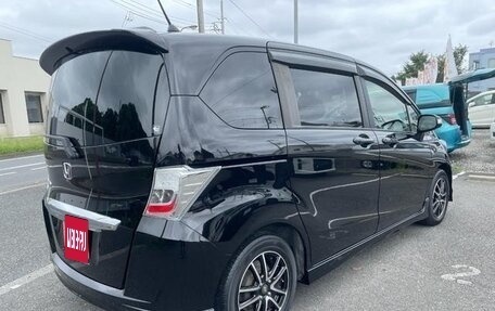 Honda Freed I, 2013 год, 790 000 рублей, 5 фотография