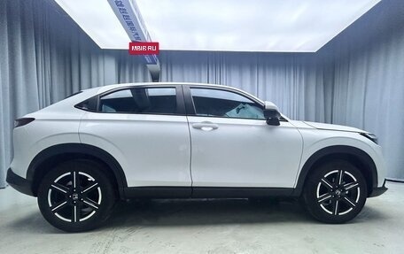 Honda Vezel, 2023 год, 1 920 000 рублей, 8 фотография