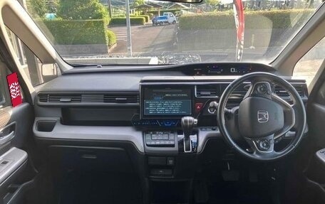 Honda Stepwgn IV, 2020 год, 1 770 000 рублей, 7 фотография
