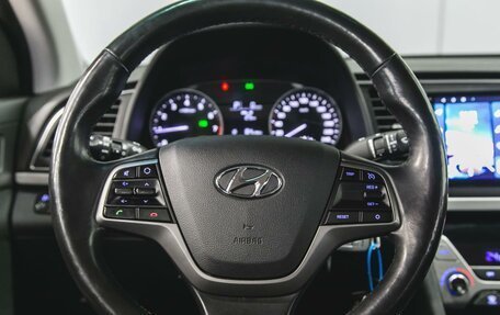 Hyundai Elantra VI рестайлинг, 2018 год, 1 570 000 рублей, 14 фотография