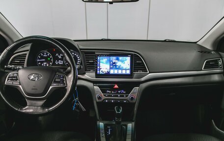 Hyundai Elantra VI рестайлинг, 2018 год, 1 570 000 рублей, 13 фотография