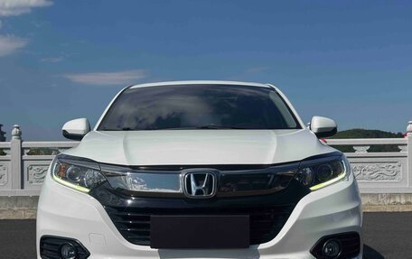 Honda Vezel, 2022 год, 1 390 000 рублей, 2 фотография