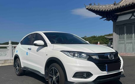 Honda Vezel, 2022 год, 1 390 000 рублей, 3 фотография