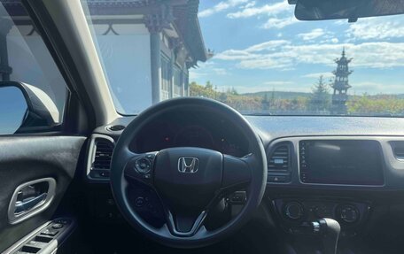 Honda Vezel, 2022 год, 1 390 000 рублей, 16 фотография