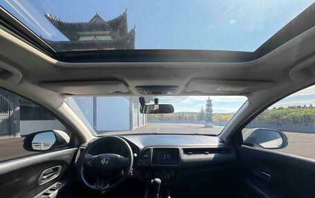 Honda Vezel, 2022 год, 1 390 000 рублей, 17 фотография