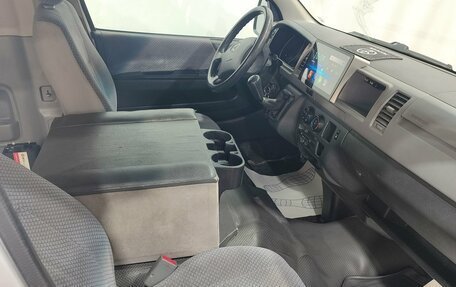 Toyota HiAce H200, 2008 год, 1 200 000 рублей, 13 фотография