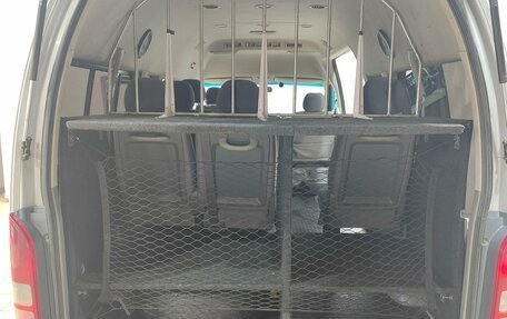 Toyota HiAce H200, 2008 год, 1 200 000 рублей, 11 фотография