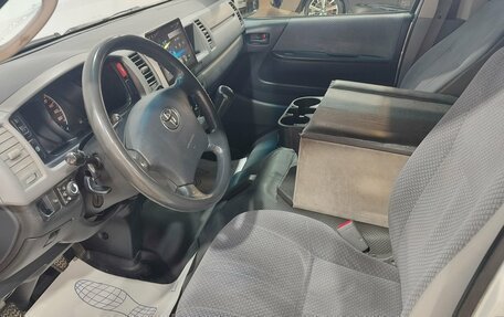 Toyota HiAce H200, 2008 год, 1 200 000 рублей, 16 фотография