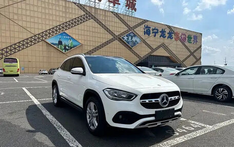 Mercedes-Benz GLA, 2022 год, 2 242 000 рублей, 3 фотография