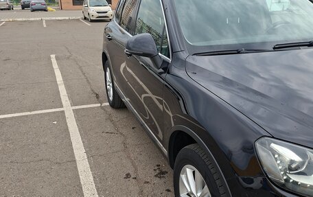 Volkswagen Touareg III, 2012 год, 2 290 000 рублей, 3 фотография