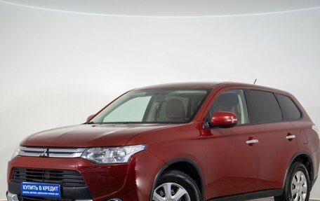 Mitsubishi Outlander III рестайлинг 3, 2014 год, 1 479 000 рублей, 4 фотография