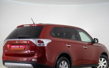 Mitsubishi Outlander III рестайлинг 3, 2014 год, 1 479 000 рублей, 5 фотография