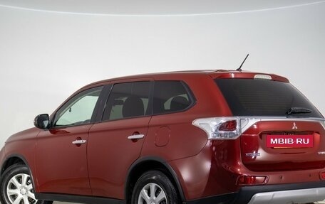 Mitsubishi Outlander III рестайлинг 3, 2014 год, 1 479 000 рублей, 7 фотография
