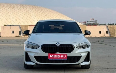 BMW 1 серия, 2023 год, 1 415 000 рублей, 3 фотография