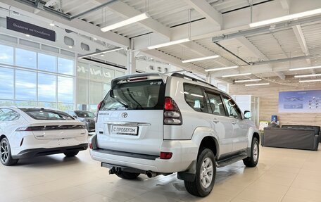 Toyota Land Cruiser Prado 120 рестайлинг, 2006 год, 1 999 999 рублей, 6 фотография