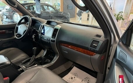 Toyota Land Cruiser Prado 120 рестайлинг, 2006 год, 1 999 999 рублей, 12 фотография