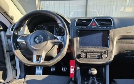 Volkswagen Scirocco III рестайлинг, 2011 год, 1 050 000 рублей, 13 фотография
