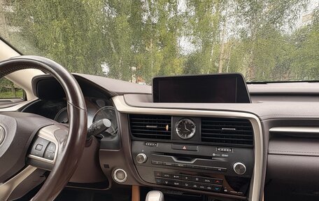 Lexus RX IV рестайлинг, 2018 год, 3 700 000 рублей, 15 фотография