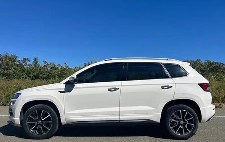 Skoda Karoq I, 2022 год, 1 300 000 рублей, 5 фотография