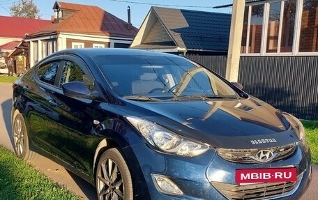 Hyundai Elantra V, 2011 год, 689 000 рублей, 2 фотография