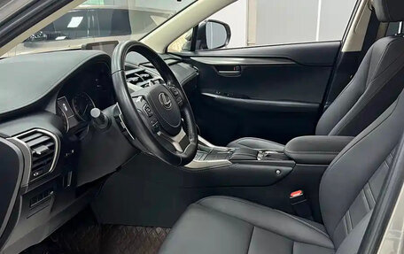Lexus NX I, 2021 год, 2 500 000 рублей, 11 фотография