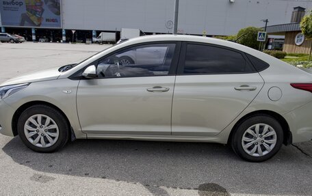 Hyundai Solaris II рестайлинг, 2018 год, 1 225 000 рублей, 5 фотография