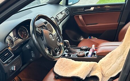 Volkswagen Touareg III, 2013 год, 2 300 000 рублей, 3 фотография