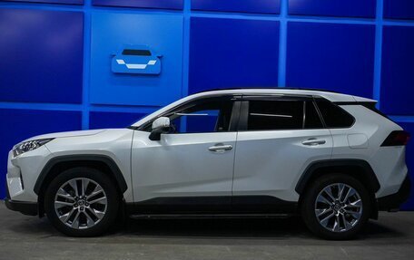 Toyota RAV4, 2020 год, 3 370 000 рублей, 3 фотография