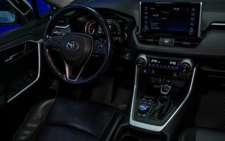 Toyota RAV4, 2020 год, 3 370 000 рублей, 26 фотография