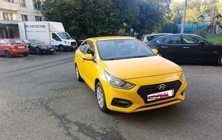 Hyundai Solaris II рестайлинг, 2018 год, 570 000 рублей, 2 фотография