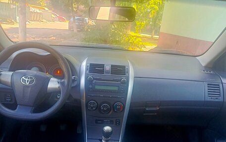 Toyota Corolla, 2010 год, 750 000 рублей, 5 фотография