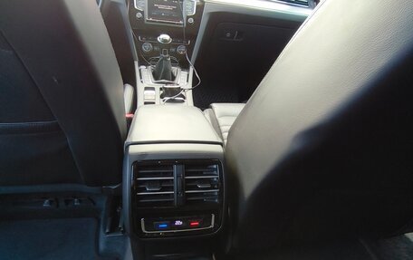 Volkswagen Passat B8 рестайлинг, 2016 год, 1 650 000 рублей, 27 фотография