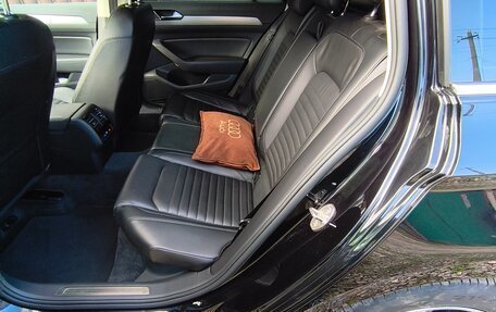 Volkswagen Passat B8 рестайлинг, 2016 год, 1 650 000 рублей, 30 фотография