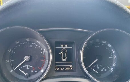 Skoda Superb III рестайлинг, 2010 год, 777 000 рублей, 8 фотография