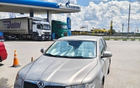 Skoda Superb III рестайлинг, 2010 год, 777 000 рублей, 16 фотография