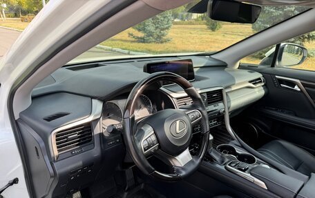 Lexus RX IV рестайлинг, 2016 год, 3 395 000 рублей, 13 фотография