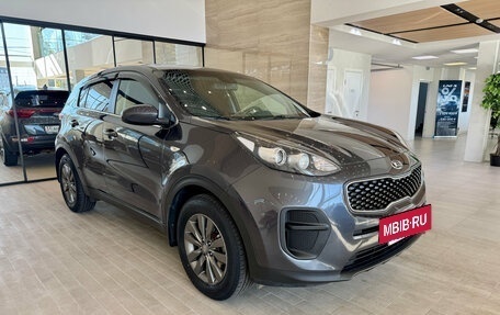 KIA Sportage IV рестайлинг, 2017 год, 1 499 990 рублей, 3 фотография