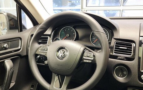 Volkswagen Touareg III, 2017 год, 3 200 000 рублей, 10 фотография