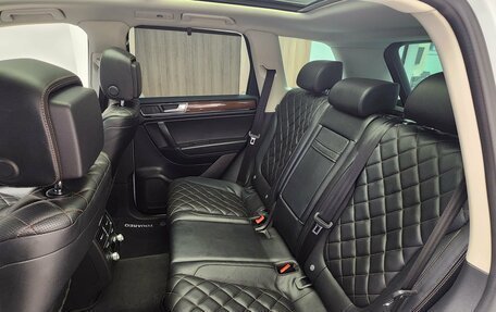 Volkswagen Touareg III, 2017 год, 3 200 000 рублей, 24 фотография
