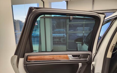 Volkswagen Touareg III, 2017 год, 3 200 000 рублей, 28 фотография