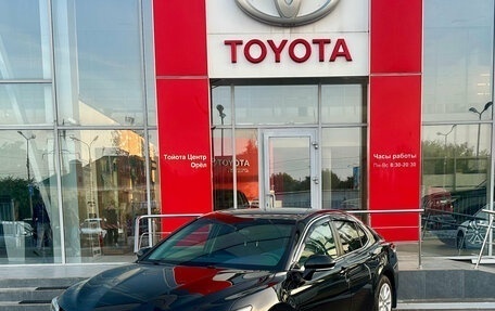 Toyota Camry, 2021 год, 3 100 000 рублей, 1 фотография