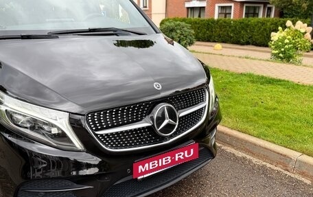 Mercedes-Benz V-Класс, 2021 год, 5 990 000 рублей, 27 фотография