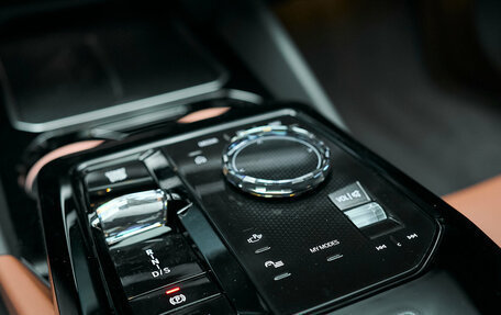 BMW 5 серия, 2025 год, 8 800 000 рублей, 27 фотография