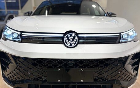 Volkswagen Tiguan, 2025 год, 4 950 000 рублей, 4 фотография