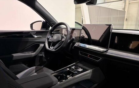 Volkswagen Tiguan, 2025 год, 4 950 000 рублей, 11 фотография