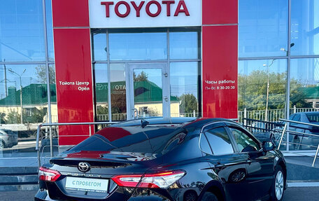 Toyota Camry, 2021 год, 3 100 000 рублей, 5 фотография