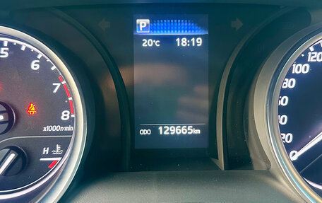 Toyota Camry, 2021 год, 3 100 000 рублей, 12 фотография